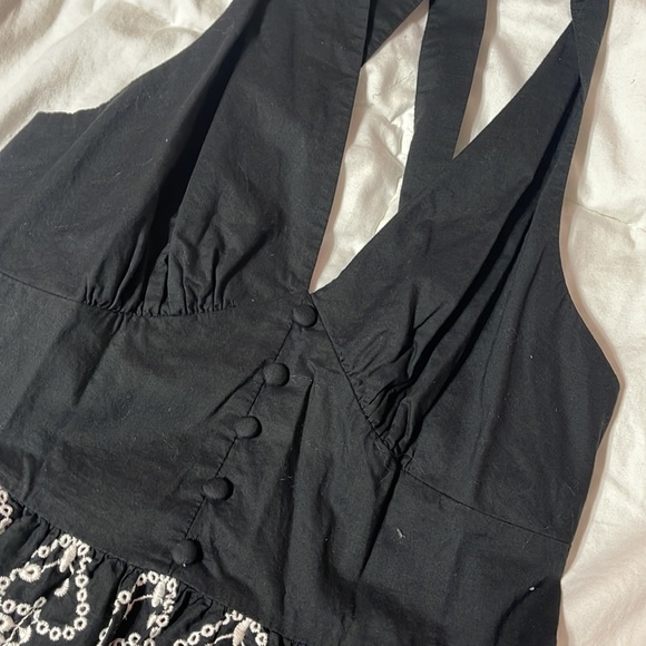 Black peplum style tank - Picture 2 of 7